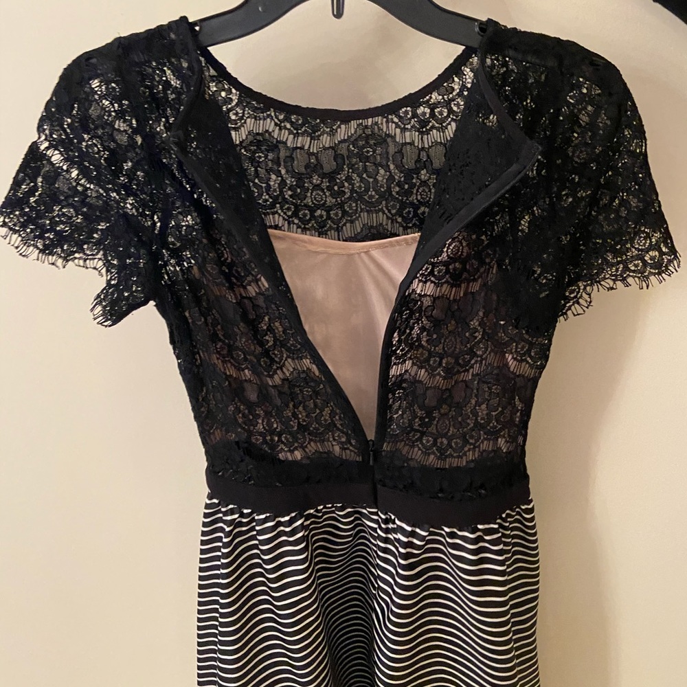 Ark & Co Dress - Picture 5 of 6